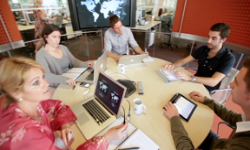 infinite loop locaux apple apparait dans video recrutement vignette