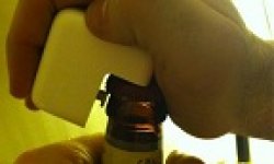 ouvrir bouteille de biere avec chargeur idevice vignette