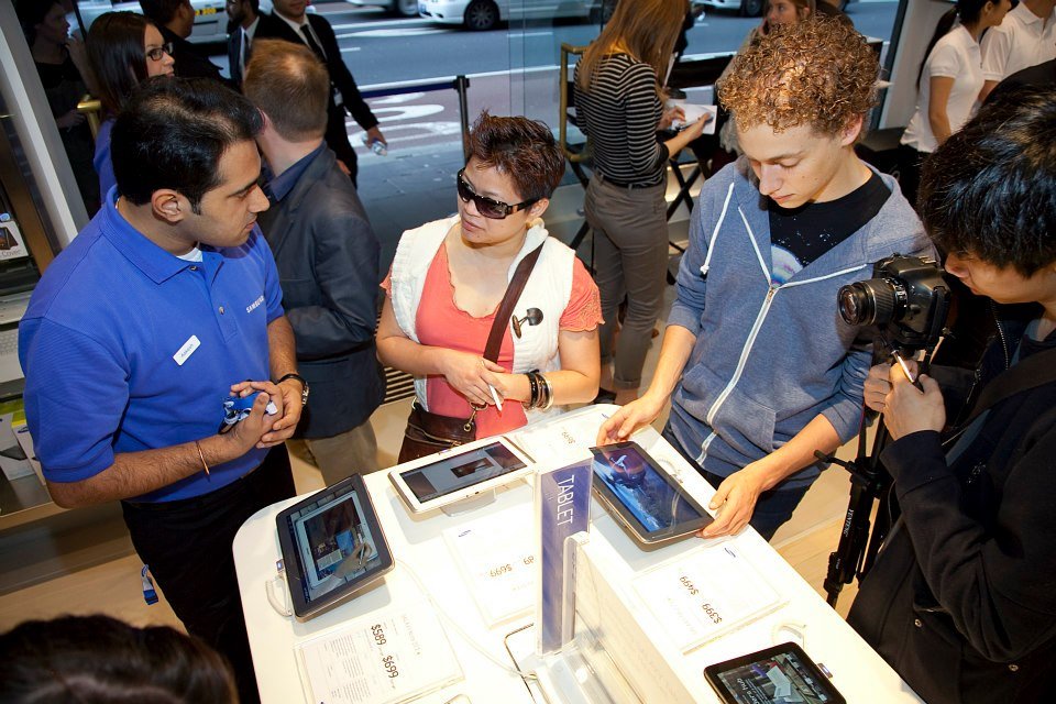 samsung-experience-store-boutique-physique-clone-apple-store-sydney-6
