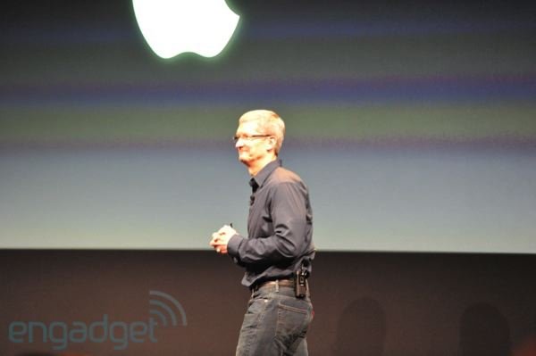 conference-apple-keynote-04-10-2011-01