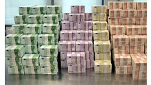 euros-loads-of-money euros-loads-of-money