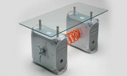 insolite table basse faite a paritr de macs g4