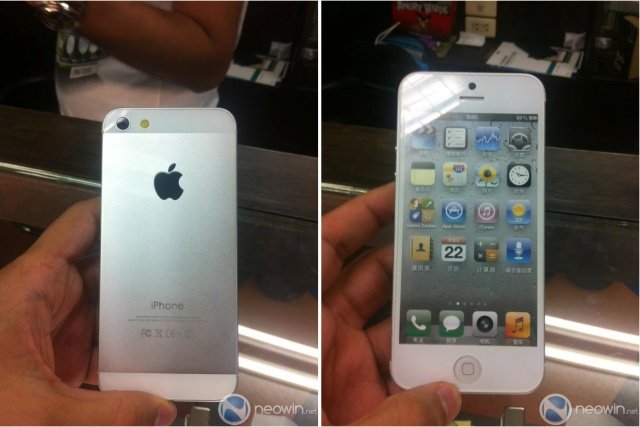 iPhone 5 blanc photo 1